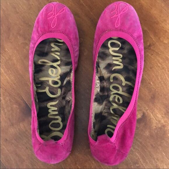 Sam Edelman Fuchsia Embroidered Flats. - Picture 2 of 6